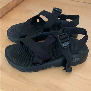 Men’s size 7 Chaco sandals